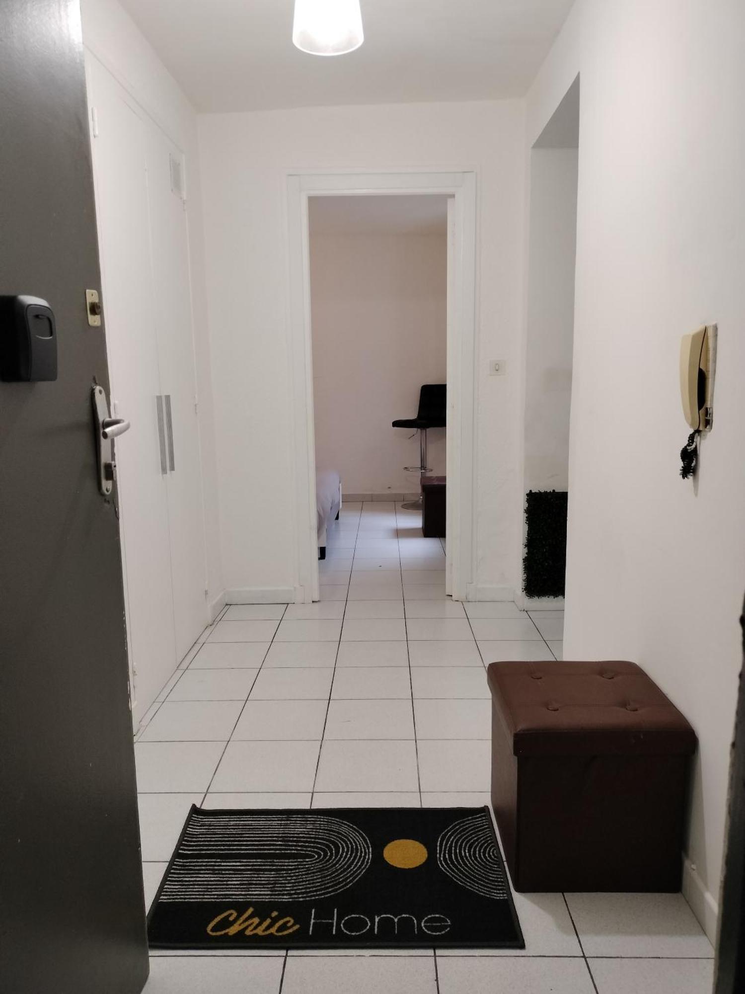 Appartement Cosy Avec Patio En Rdc Перпинян Екстериор снимка